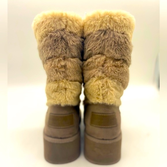Women's London Fog LFW-Cozy Taupe
Beige Fur Collared Ankle Boots Size 6 - Picture 8 of 16